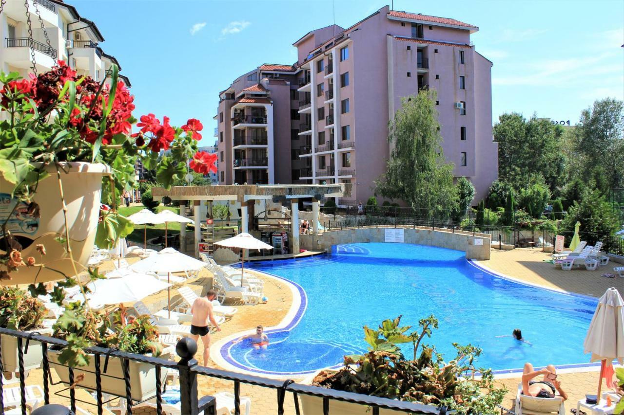 Hills - Official Apartmanhotel